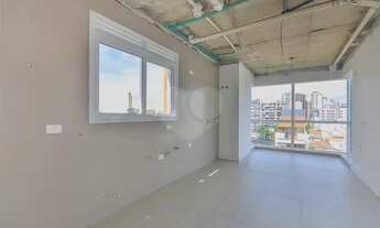 Imagem 5: Duplex para venda tem 310 metros quadrados com 5 quartos em Água Verde - Curitiba - PR