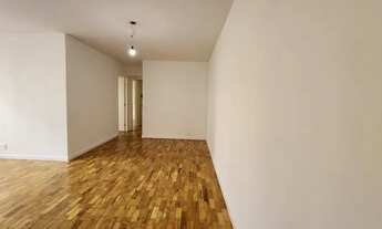 Imagem 4: Apartamento reformado com 3 dormitórios para locação no Paraiso