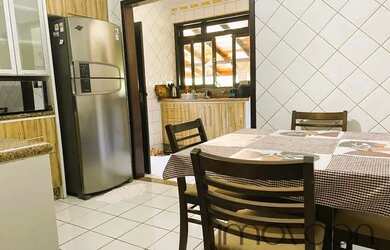 Imagem 6: Casa para Venda em Joinville, Saguaçu, 3 dormitórios, 2 suítes, 1 banheiro, 2 vagas