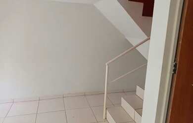 Imagem 5: Casa duplex na avenida principal do jardim Ipanema em Valparaíso