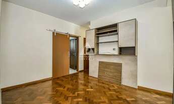 Imagem 3: Apartamento refomado a venda com 2 quartos e dependência revertida para escritório - Flame