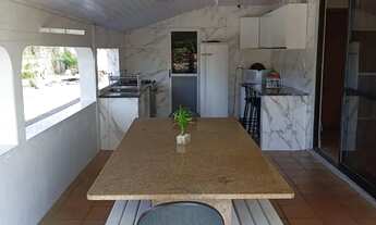 Imagem 2: Casa com piscina em Guaratuba