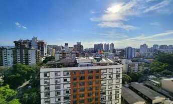 Imagem 4: Apartamento de 196,96m², 3 dormitórios, 2 suítes, lareira, 3 vagas cobertas, no