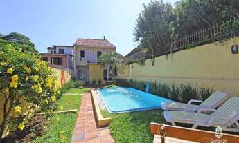 Imagem 3: Casa para Venda - 240m², 5 dormitórios, sendo 1 suites, 3 vagas - Menino Deus