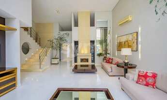 Imagem 7: Casa em Condomínio 618m² 4 Quartos com Piscina