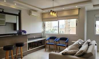 Imagem 4: Imóvel para venda possui 65 metros quadrados com 2 quartos em Vila Ipiranga - Porto Alegre