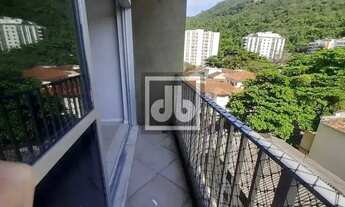 Imagem 2: Apartamento á venda - Grajaú - varanda, 4 quartos, suíte, armários, banheiro social e suít