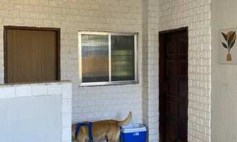 Imagem 2: Casa 3 quartos rua fechada e portão eletrônico