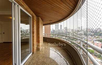 Imagem: Apartamento com vista para o bairro em região