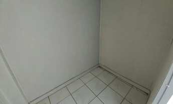 Imagem 7: Sala comercial térrea com 80 m², um banheiro