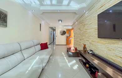 Imagem 5: Sobrado para venda em Parque São Domingos com 3 quartos, sendo 2 suítes , 217m²