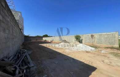 Imagem 2: Imperdível! Terreno perfeito para construir sua casa para sua família em Condomínio fechad