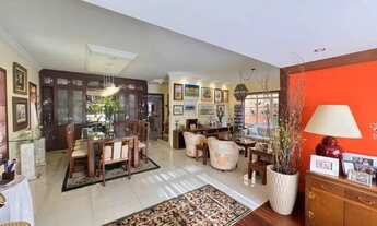 Imagem 2: Lindo sobrado à venda em condomínio fechado - De frente para o Colinas Shopping