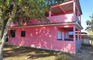 Imagem 2: Alugo casa diferenciada em frente ao Campo do Delamare