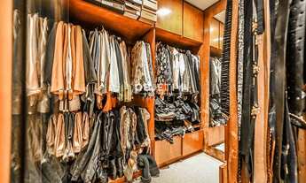 Imagem 7: Casa em Condomínio à venda 4 Quartos 4 Suites 2 Vagas 240M² Três Figueiras Porto Alegre