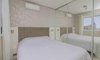 Imagem 7: Diferenciado 03 ( três) dormitórios com suíte, piso laminado e 2 ( duas) vagas de garagem