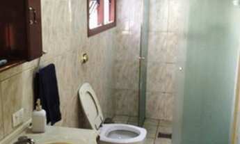 Imagem 4: Quarto grande com sacada em sobrado mobiliado de ótimo padrão