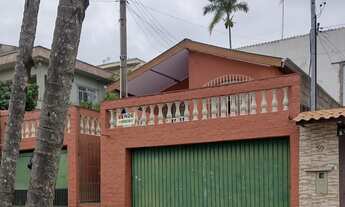 Imagem: Sobrado para venda tem 180 metros quadrados