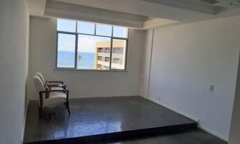 Imagem 2: 2/4 com dependência e vista mar na Pituba