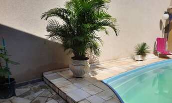 Imagem 2: Casa de condomínio para venda possui 170 metros quadrados com 3 quartos