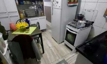 Imagem 2: 2 cômodos, não dá pra construir zap