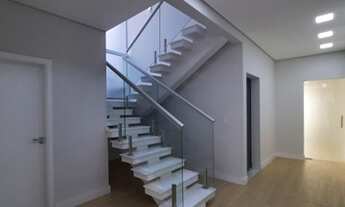 Imagem 4: Casa de condomínio para venda tem 300 metros quadrados com 4 quartos