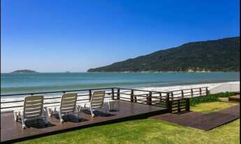 Imagem 1: Casa para venda com 235 metros quadrados com 6 quartos