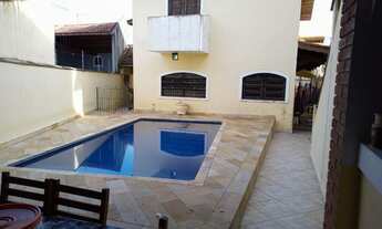 Imagem: Sobrado com 4 dormitórios à venda, 242