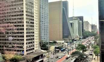 Imagem 7: Conjunto em vão livre, piso elevador ar condicionado central - Região da Paulista
