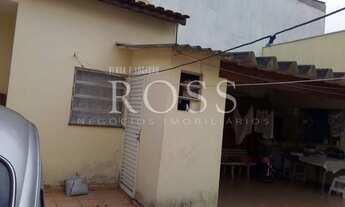 Imagem 2: Casa para venda possui 297 metros quadrados com 2 quartos em Osvaldo Cruz - São Caetano do