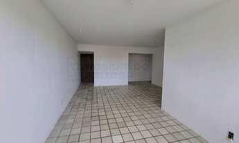 Imagem: Alugo apartamento no farol com três quartos