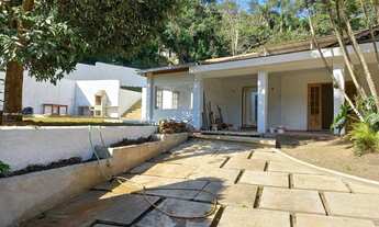 Imagem 2: Casa para Venda em Diadema, PRAIA VERMELHA, 2 dormitórios, 1 suíte, 3 banheiros, 4 vagas