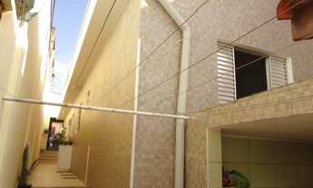 Imagem 2: Casa de vila para venda tem 90 metros quadrados com 2 quartos em Jardim Ampermag - Carapic