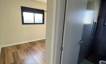 Imagem 5: Sobrado para venda possui 130 metros quadrados com 3 quartos em Portais (Polvilho) - Cajam