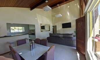 Imagem 2: Casa linear em condomínio com 3 quartos