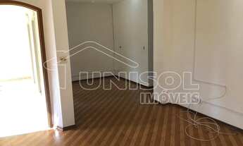 Imagem 4: A Unisol Imóveis aluga casa com três dormitórios sendo uma suíte e edícula com dois quarto