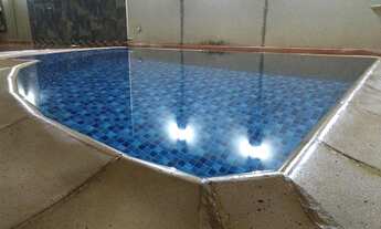 Imagem 3: Casa de condomínio sobrado para venda possui 335 metros quadrados com 4 quartos