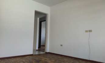 Imagem 5: Casa com 3 dormitórios para alugar, 90 m² por R$ 1.800,00/mês - Xaxim - Curitiba/PR