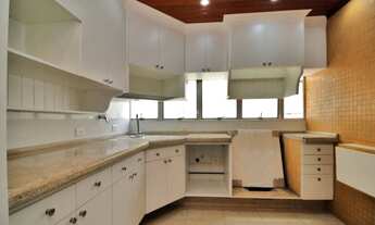 Imagem 7: Lindo Apto REFORMADO com 127m2, 3 dormitórios sendo 1 suíte e 2 vagas