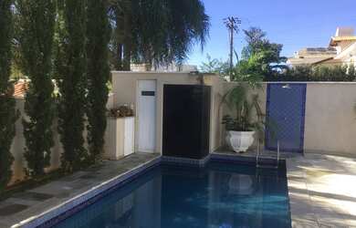 Imagem 3: Casa de condomínio para venda tem 580 metros quadrados com 4 quartos