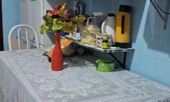 Imagem 3: Quarto mobiliado para mulher