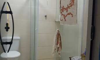 Imagem 6: Casacos piscina na rua da praia no centro de figueira - Arraial do Cabo