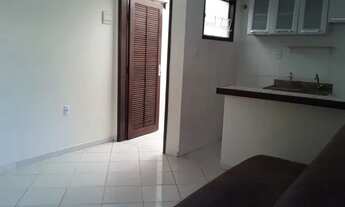 Imagem 2: Casa 1/4 em Vilas do Atlântico em rua fechada