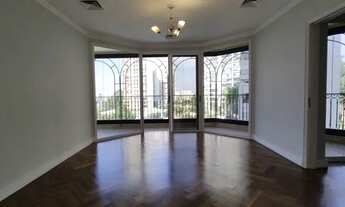 Imagem 3: Apto 347m² 4 Suítes 5 Vagas Amplo Living Vista Panorâmica Quadra de Tênis Panamby Nobre