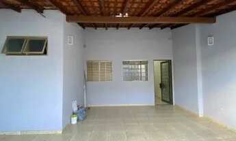 Imagem 2: Oportunidade: Terreno com 2 casas à venda no bairro Ipanema