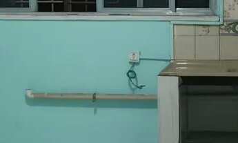 Imagem 4: Excelentes apto para solteiros ou casal lugar familiar é tranquilo