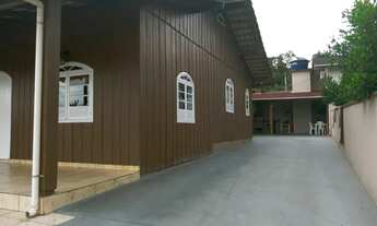 Imagem 2: Casa mobiliada no Bairro Fortaleza, com 135m², contendo 3 dormitórios, sendo 1 suíte