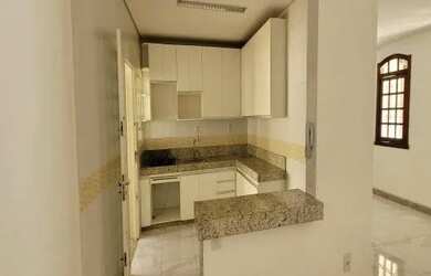 Imagem 7: Casa para venda possui 169 metros quadrados com 3 quartos em Jardim Santa Lídia - Mauá - S