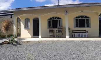 Imagem: Alugo quarto pra moça que trabalhe, ou