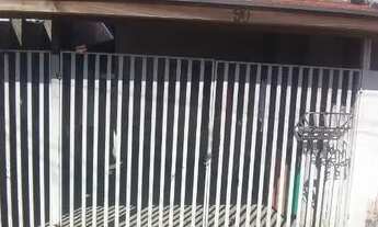 Imagem 4: Vendo casa 200 mil a vista ou entrada de 90 mil com possibilidade de transferência de fina